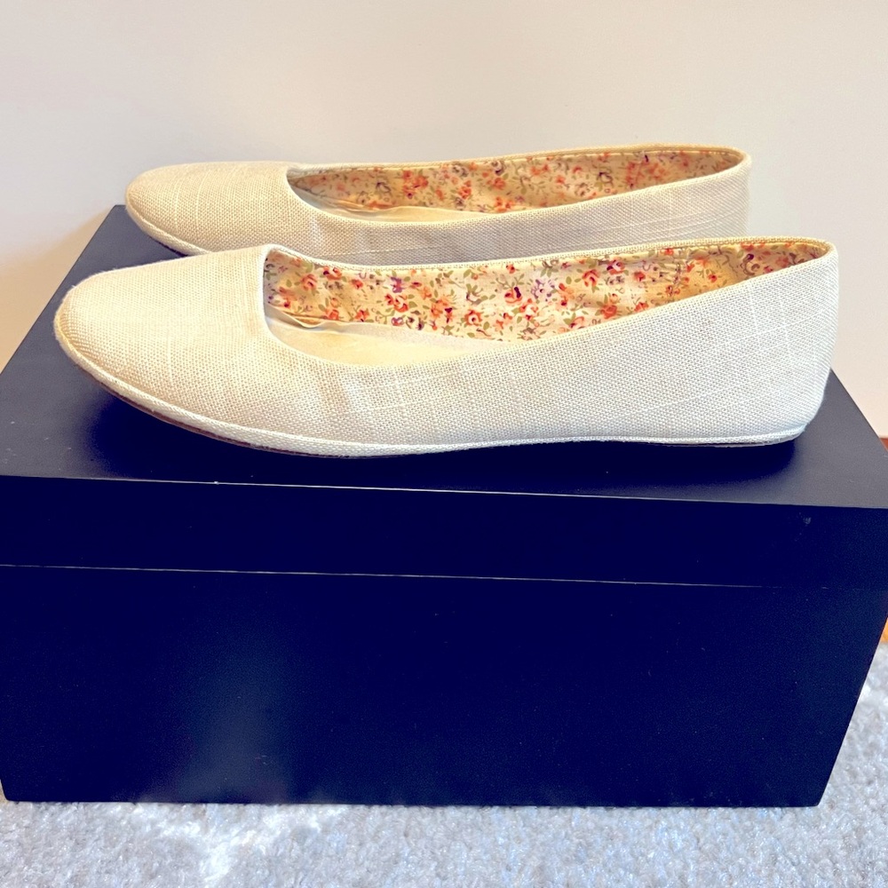 Elegant Cream Women's Flats